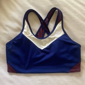 NIKE SPORTS BRA
